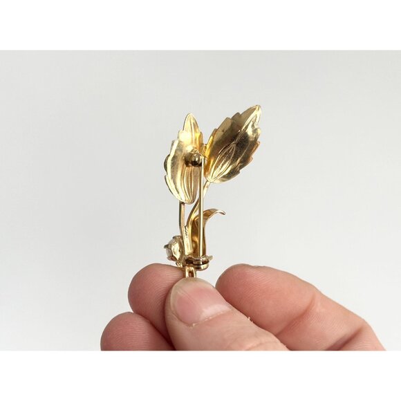 Gold Toned Textured Leaf Shaped Art Noveau Inspired Vintage Floral Brooch - Picture 7 of 9